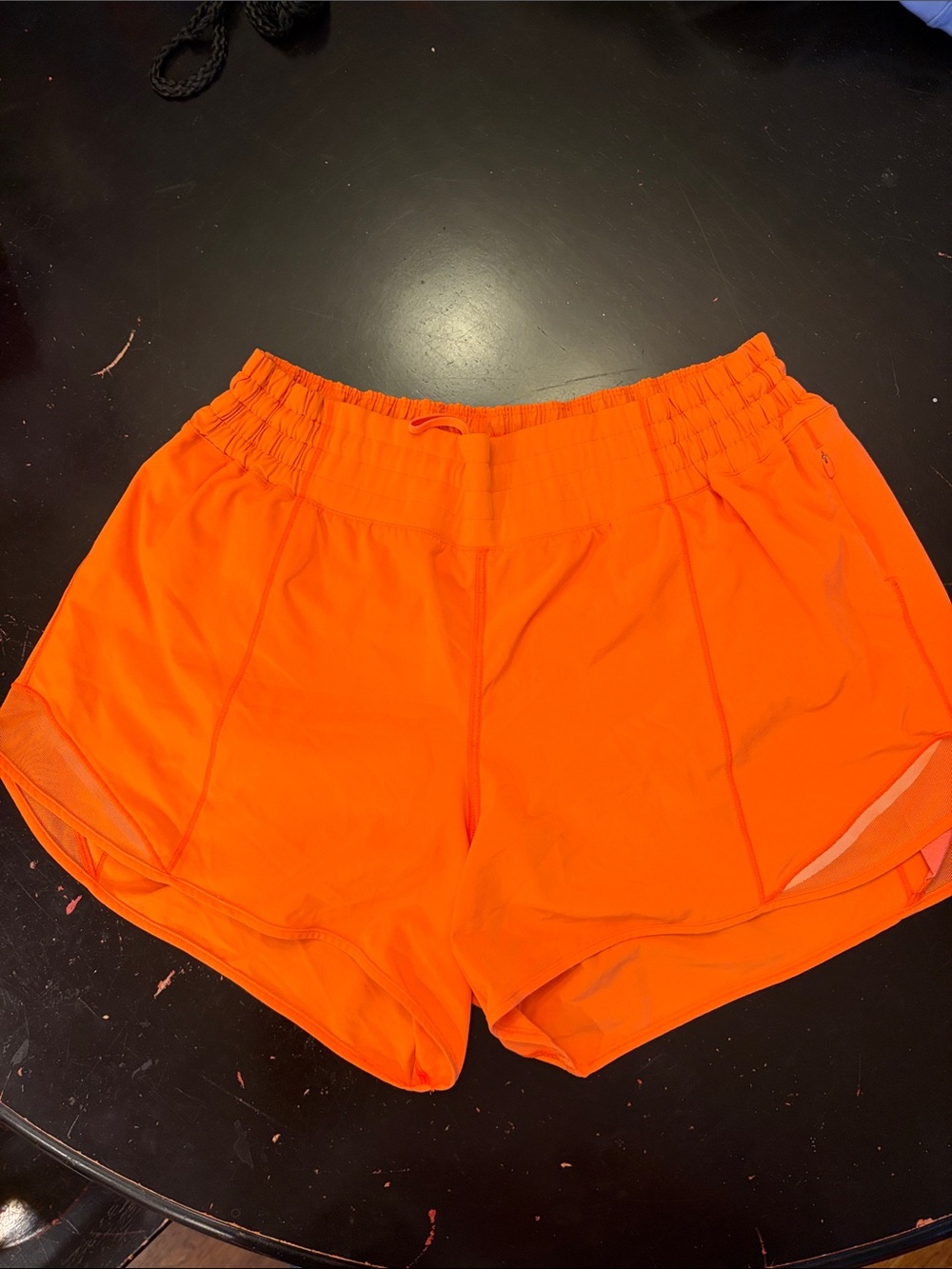 Lululemon Hottie Hot 4” shorts - Bright Orange